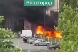 У Білгороді прогриміли потужні вибухи: виникла пожежа (відео)