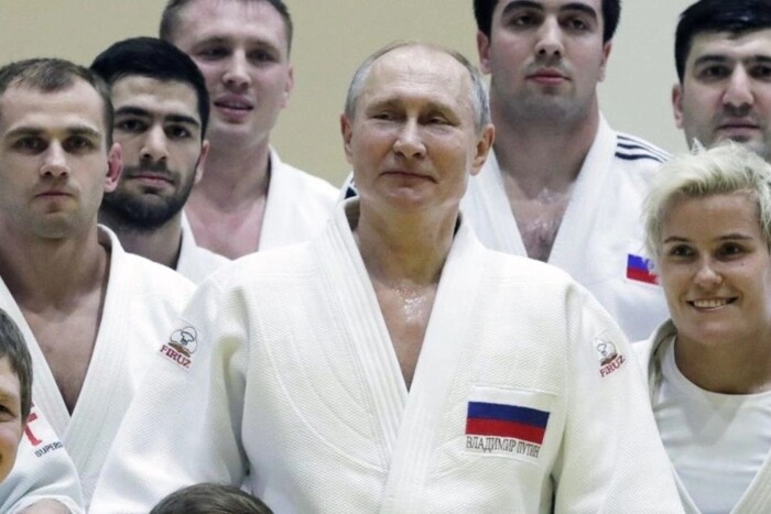 У Росії цинічно стверджують, що спорт поза політикою