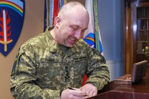 Не тільки Зеленського й Порошенка: Росія оголосила в розшук командувача Сухопутних військ ЗСУ