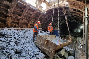 У Києві будівельники розкрили аварійний тунель між станціями «Деміївська» і «Либідська» (фото)
